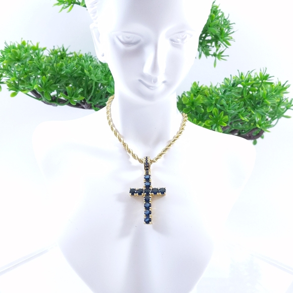 💙 18" x 3mm 14K GP Rope Chain + Religious Pendant - Picture 6 of 8